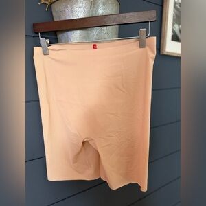 Spanx mid thigh shape shorts soft nude xl